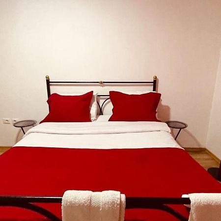 Hotel Drinos Tiranë Eksteriør bilde