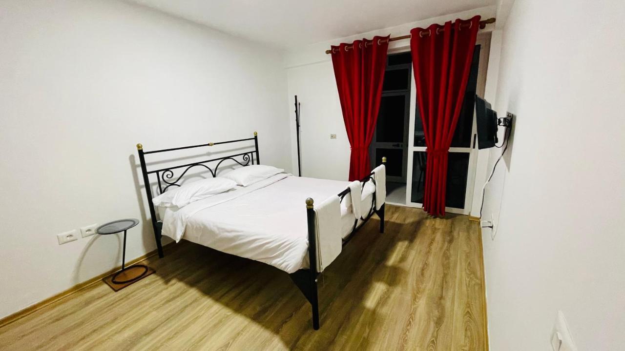Hotel Drinos Tiranë Eksteriør bilde