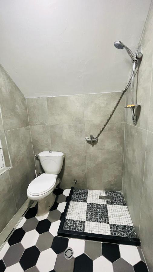 Hotel Drinos Tiranë Eksteriør bilde