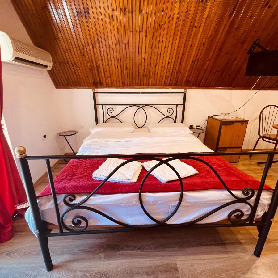 Hotel Drinos Tiranë Eksteriør bilde