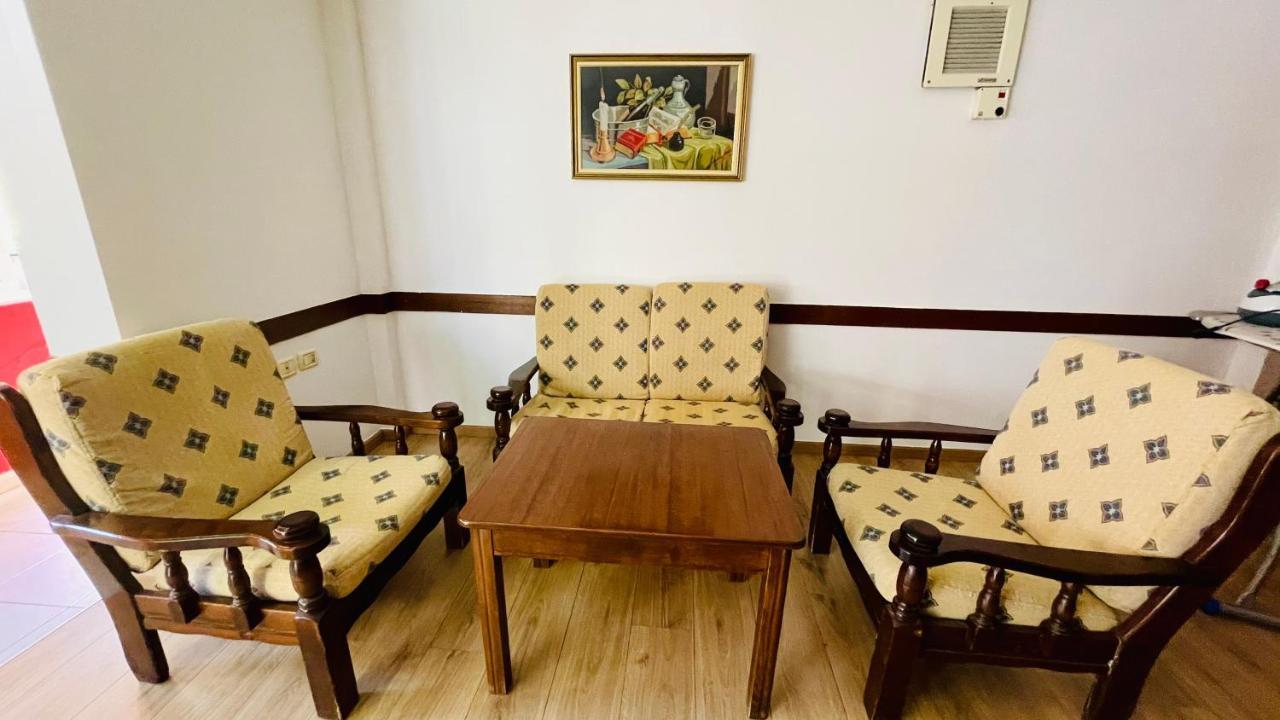 Hotel Drinos Tiranë Eksteriør bilde