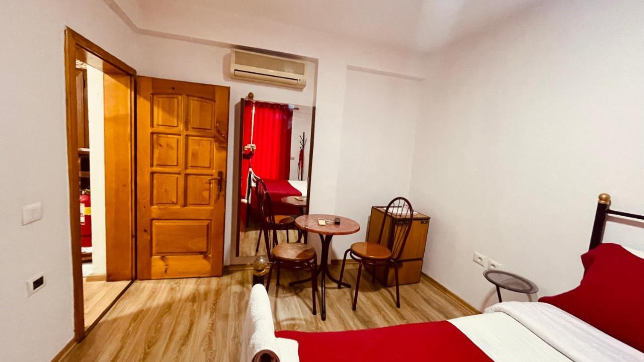 Hotel Drinos Tiranë Eksteriør bilde