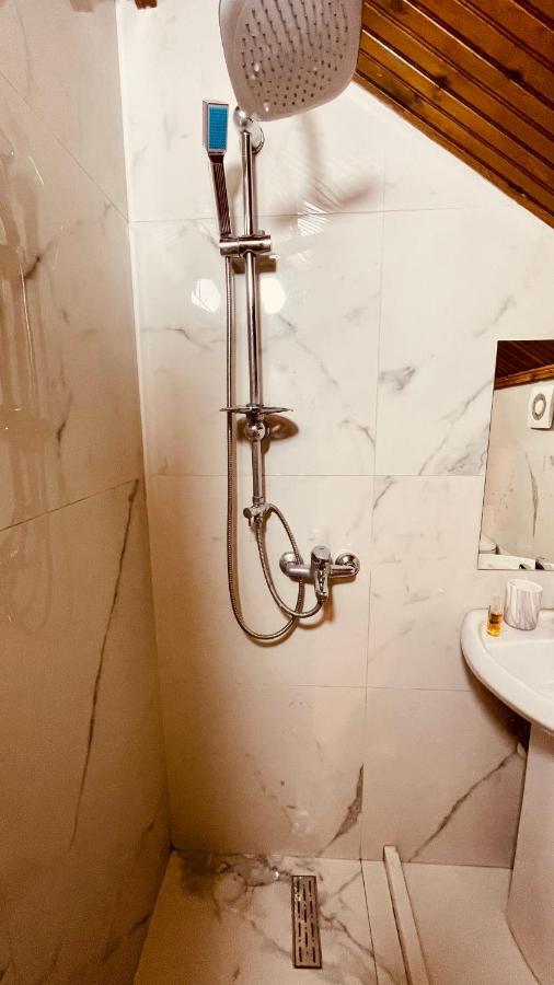 Hotel Drinos Tiranë Eksteriør bilde