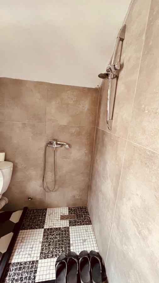 Hotel Drinos Tiranë Eksteriør bilde